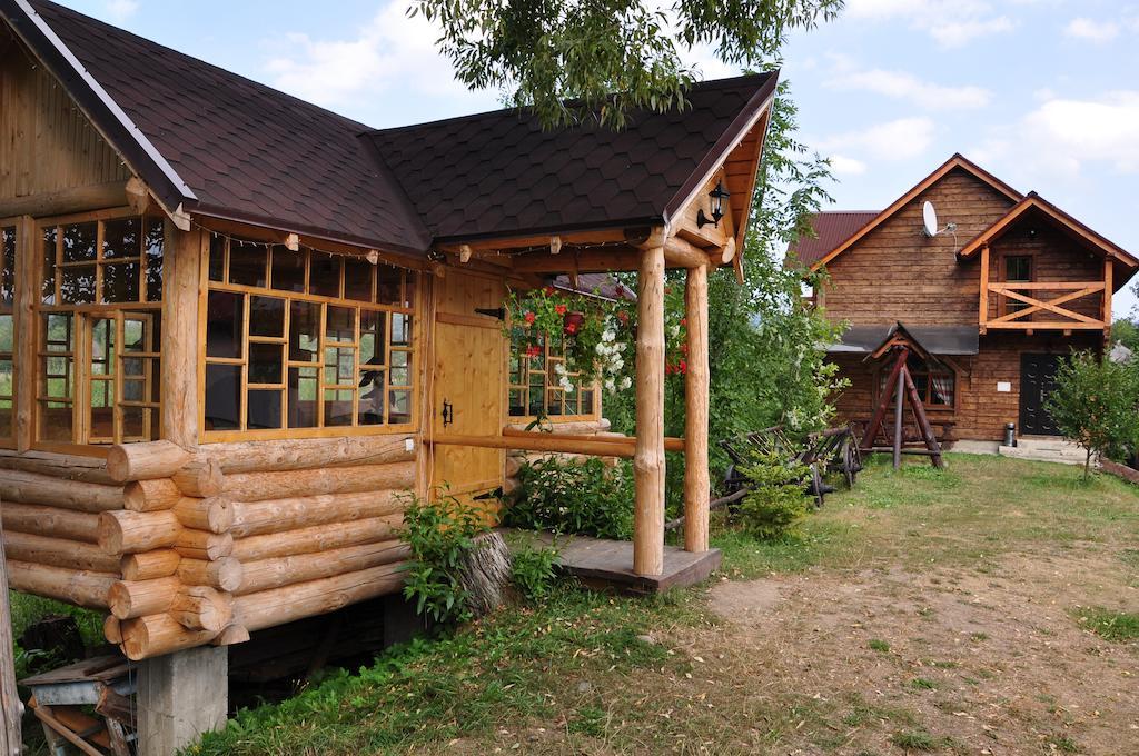 Bozhena Mykulychyn Exterior foto